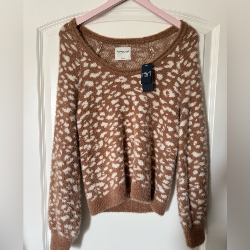 Abercrombie & Fitch Leopard/Deer Print Sweater, Size Small, NWT!